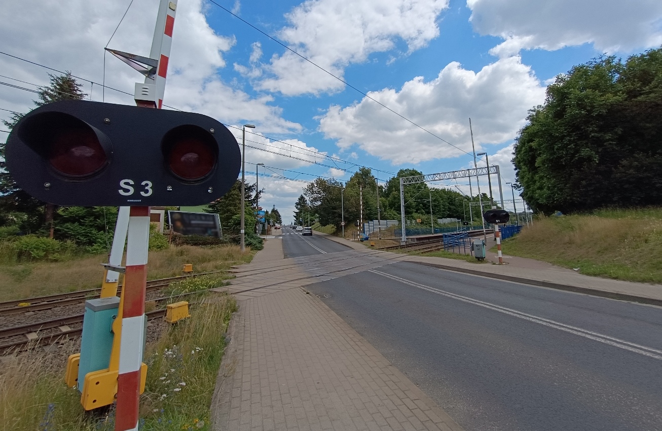 You are currently viewing Remont przejazdu kolejowego przy ulicy Zamiejsko-Lubańskiej